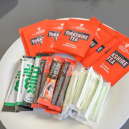 Blooms In Lower Wortley - Couples Hideout With A Shared Kitchen - Pass The Keys 利兹